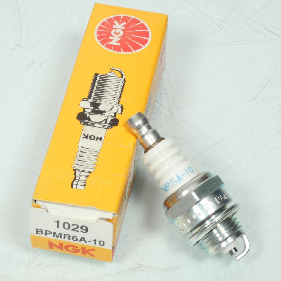 Bougie d'allumage NGK pour moto BPMR6A-10 / 1029 Neuf