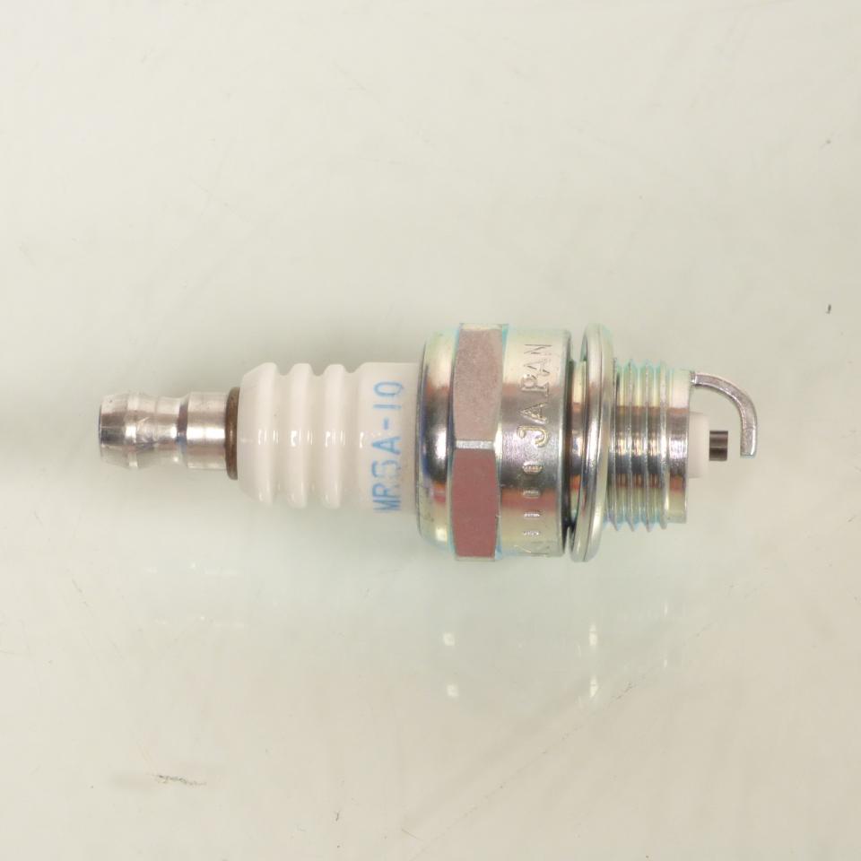 Bougie d'allumage NGK pour moto BPMR6A-10 / 1029 Neuf