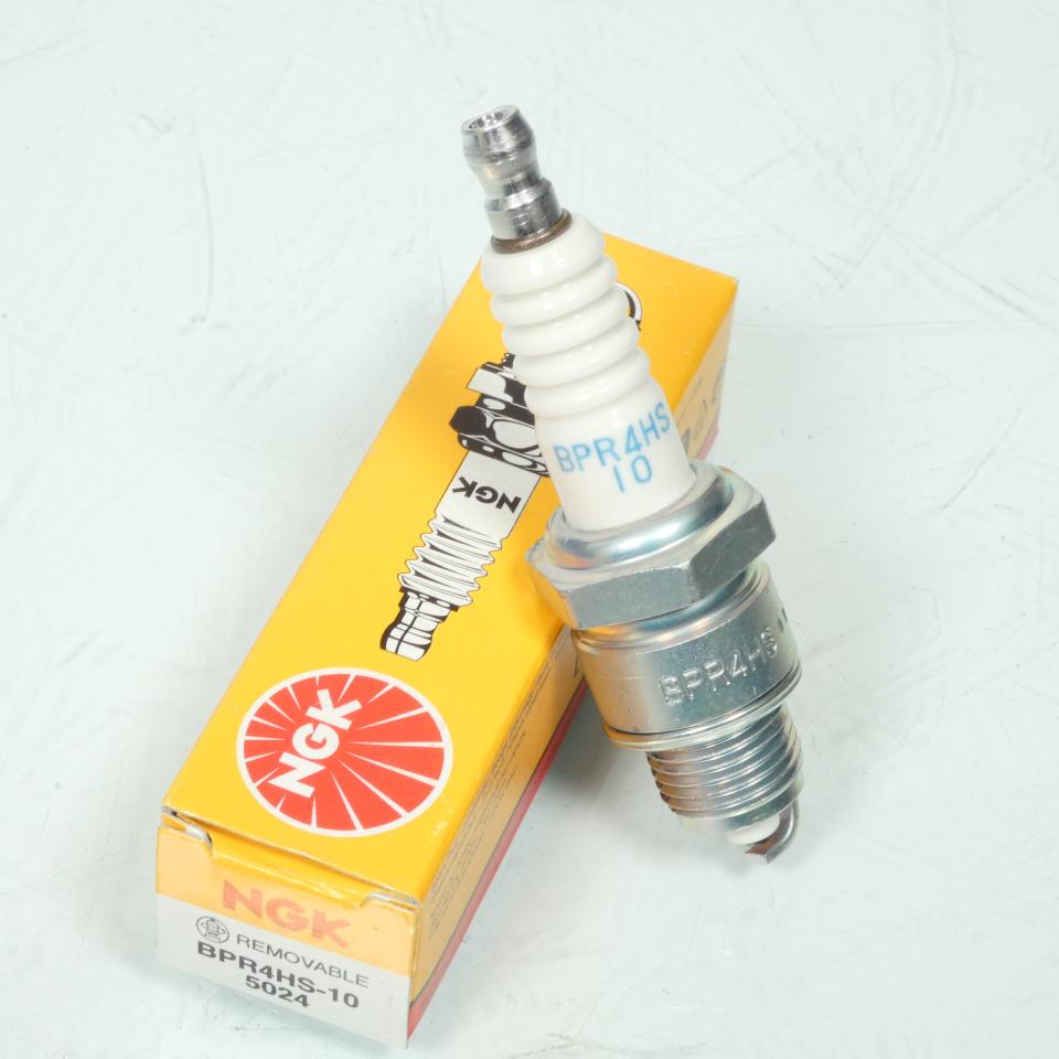 Bougie d'allumage NGK pour scooter Honda 50 QR 1982 à 2003 BPR4HS-10 / 5024 Neuf