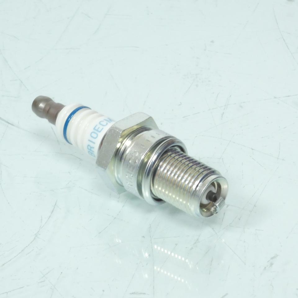 Bougie d'allumage NGK pour auto BR10ECM / 4234 / Par 10 Neuf