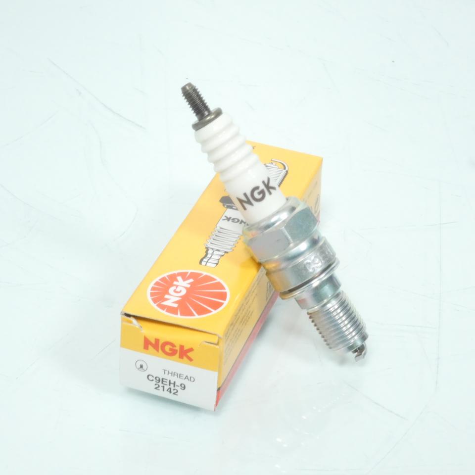 Bougie d'allumage NGK pour Moto Honda 600 Cb F Hornet 1998 à 2014 C9EH-9 / 2142 / Par 10 Neuf