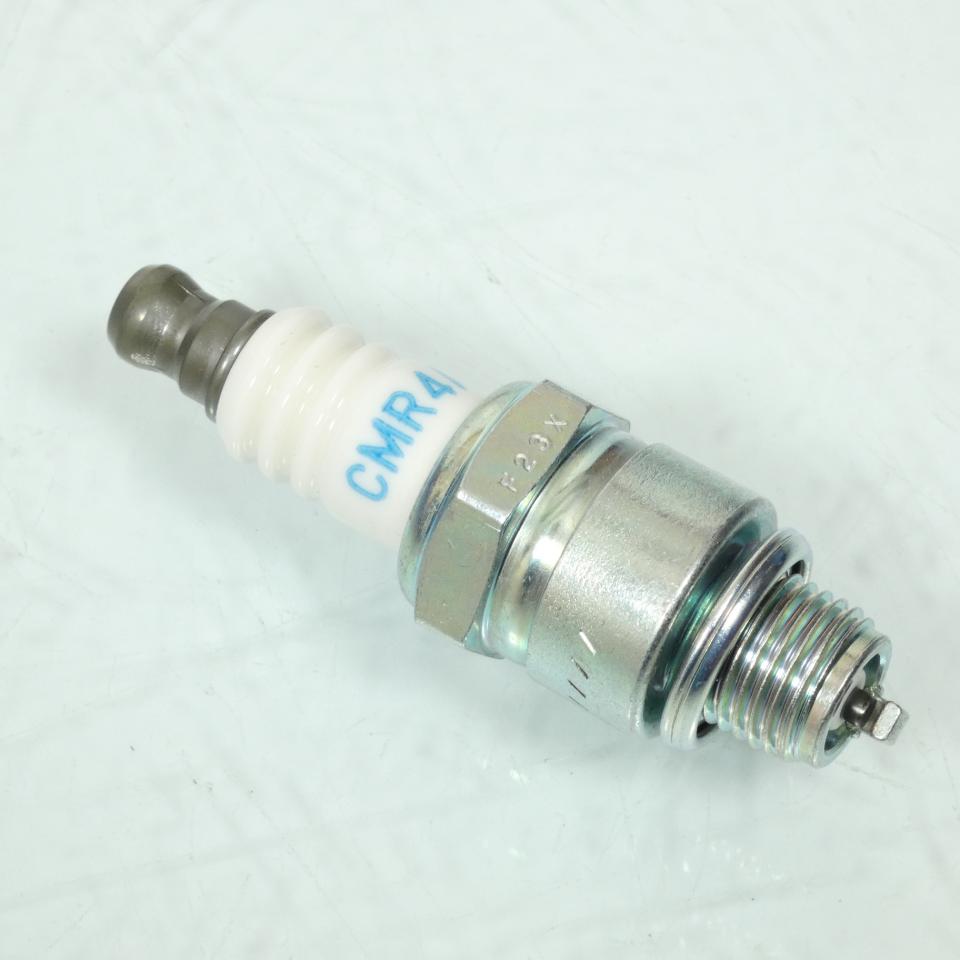 Bougie d'allumage NGK pour moto CMR4A / 5474 Neuf