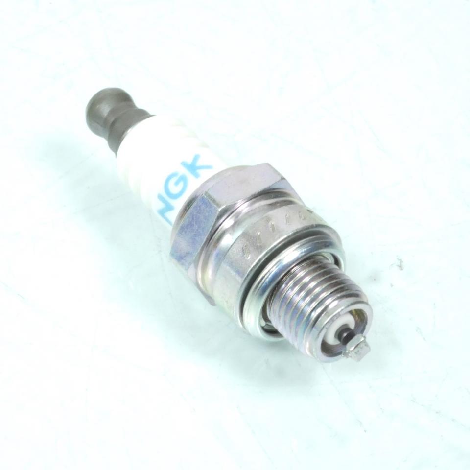 Bougie d'allumage NGK pour moto CMR7A / 7543 / Par 10 Neuf