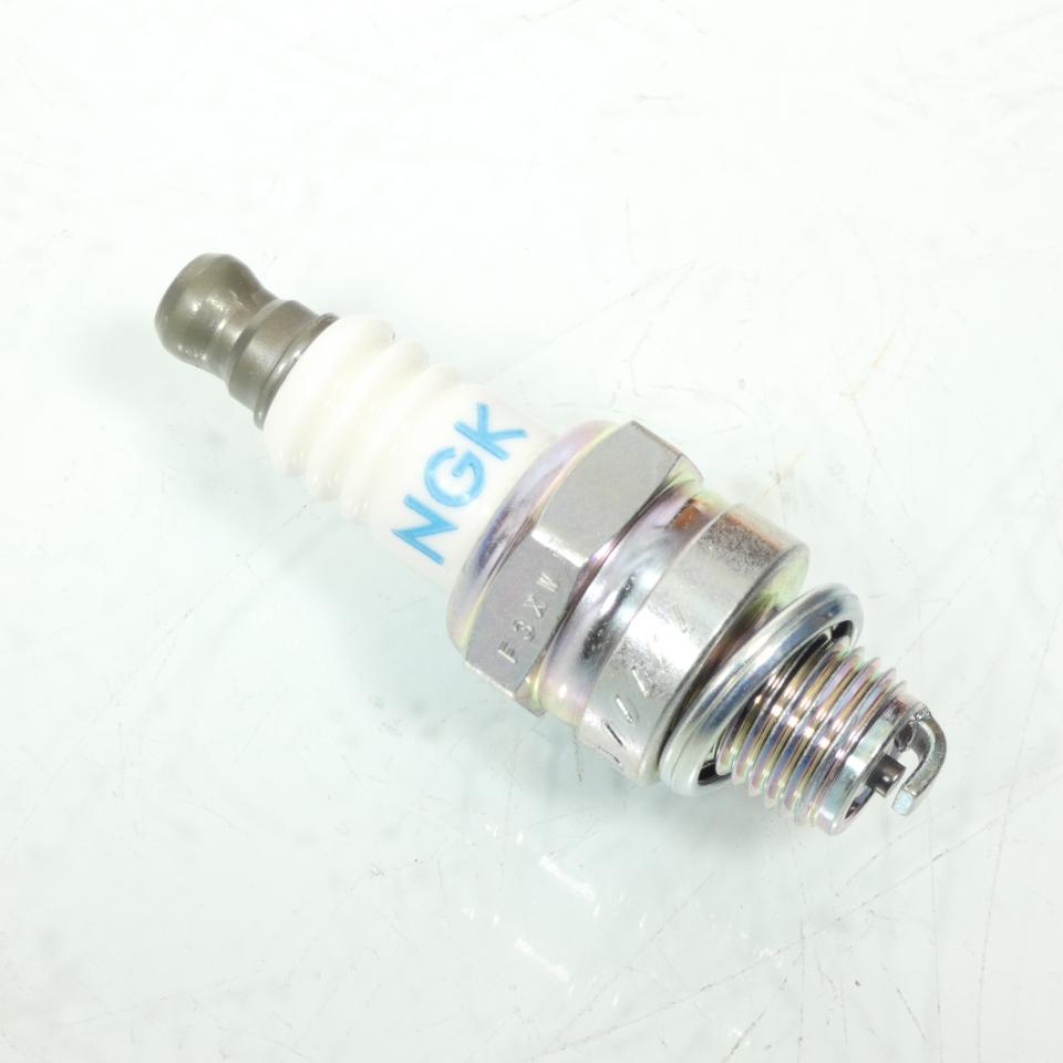 Bougie d'allumage NGK pour moto CMR7A-5 / 4641 Neuf