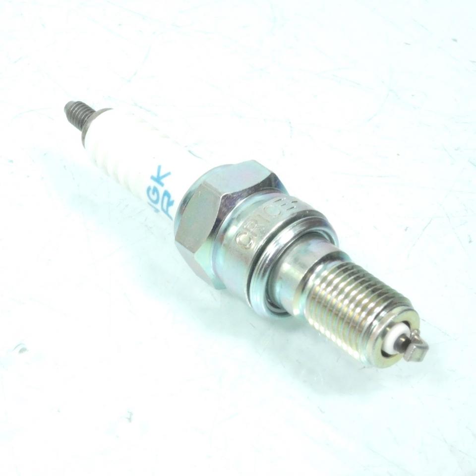 Bougie d'allumage NGK pour moto Kawasaki 1100 KLX 2002 à 2006 CR10EH-9 / Par 10 Neuf