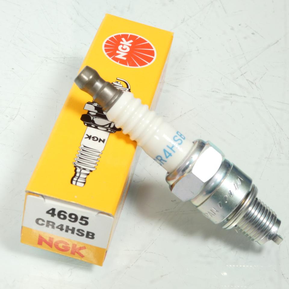Bougie d'allumage NGK pour moto CR4HSB / 4695 Neuf