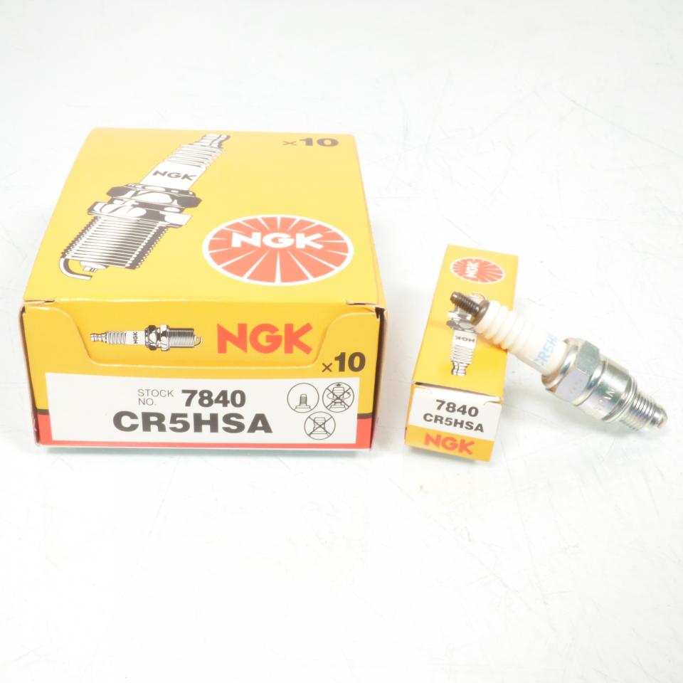 Bougie d'allumage NGK pour moto CR5HSA / 7840 / Par 10 Neuf