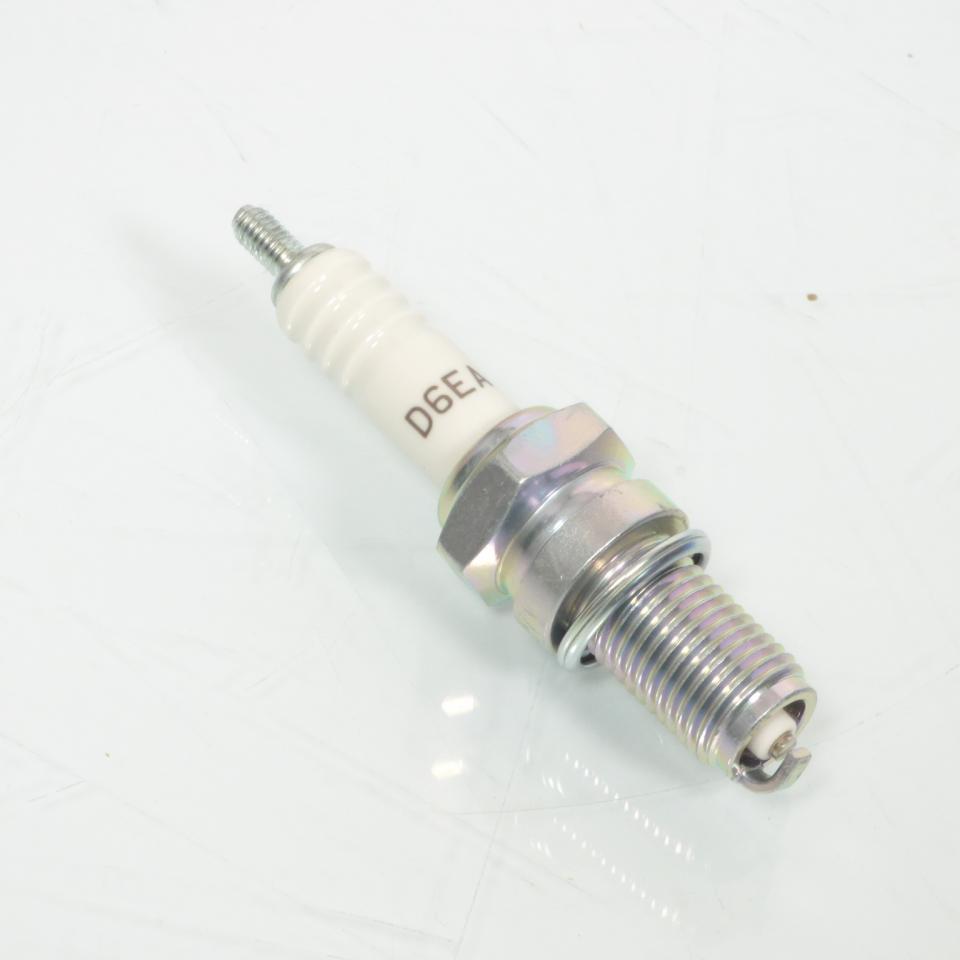 Bougie d'allumage NGK pour moto D6EA / 7512 Neuf