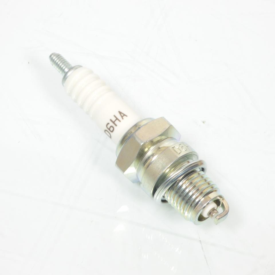 Bougie d'allumage NGK pour moto D6HA / 6512 Neuf