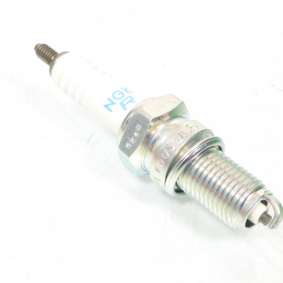 Bougie d'allumage NGK pour moto Kawasaki 1500 VN Tourer 1998 à 2020 DPR5EA-9 Par 10 Neuf
