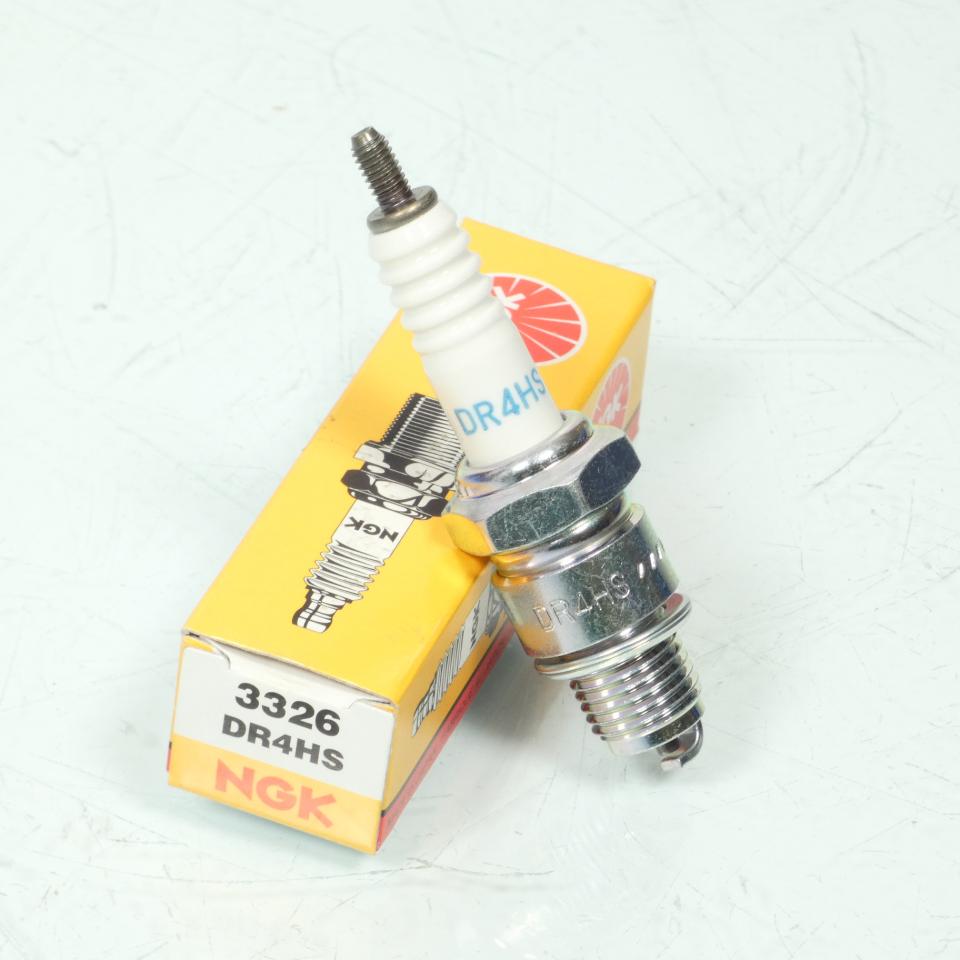 Bougie d'allumage NGK pour moto DR4HS / 3326 Neuf