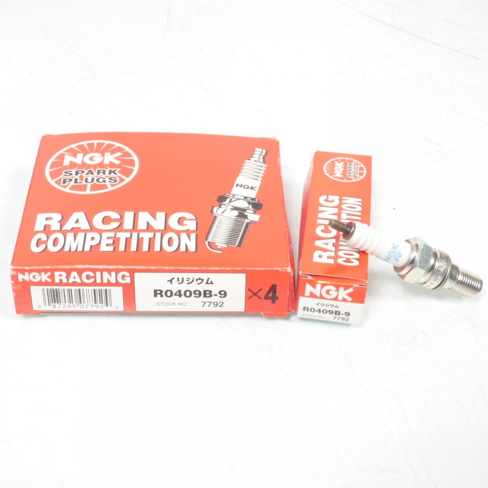 Bougie d'allumage NGK pour moto Honda 250 Cr-F R R0409B-9 / 7792 / Par 4 Neuf