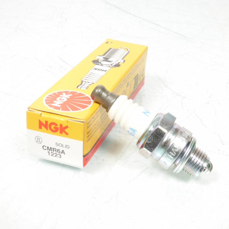 Bougie d'allumage NGK pour moto CMR6A / 1223 / Par 10 Neuf