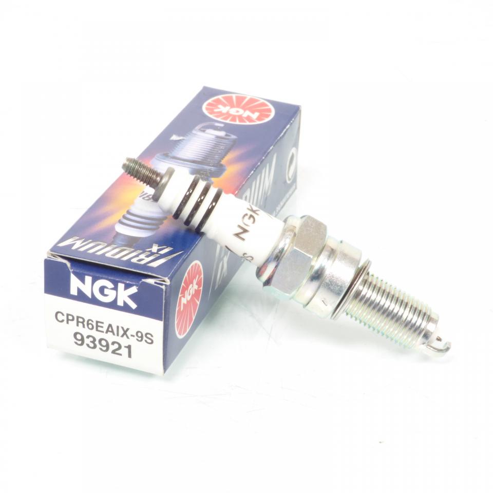 Bougie d'allumage NGK pour Scooter Honda 110 AFS WAVE I 2012 à 2016 CPR6EAIX-9S / 93921 Neuf