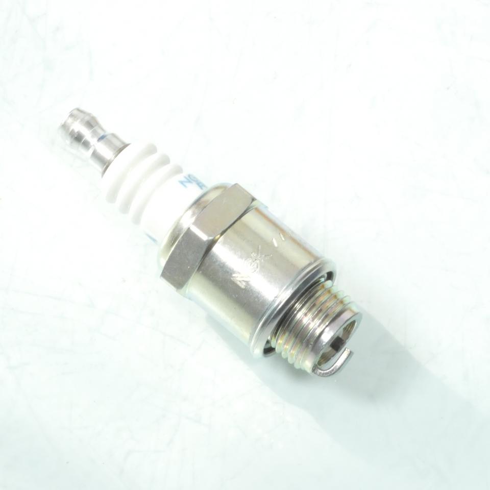 Bougie d'allumage NGK pour auto BMR2A / 7677 / Par 10 Neuf