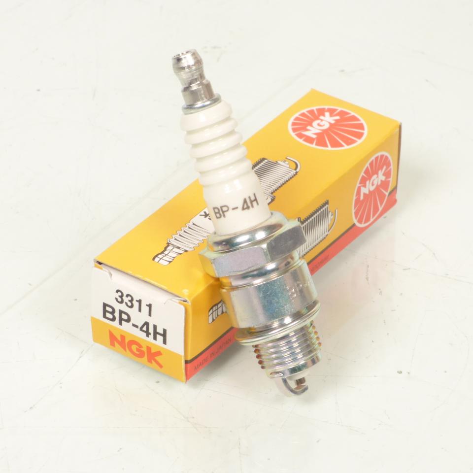 Bougie d'allumage NGK pour moto Suzuki 50 Tr Après 1995 BP-4H / Par 10 Neuf