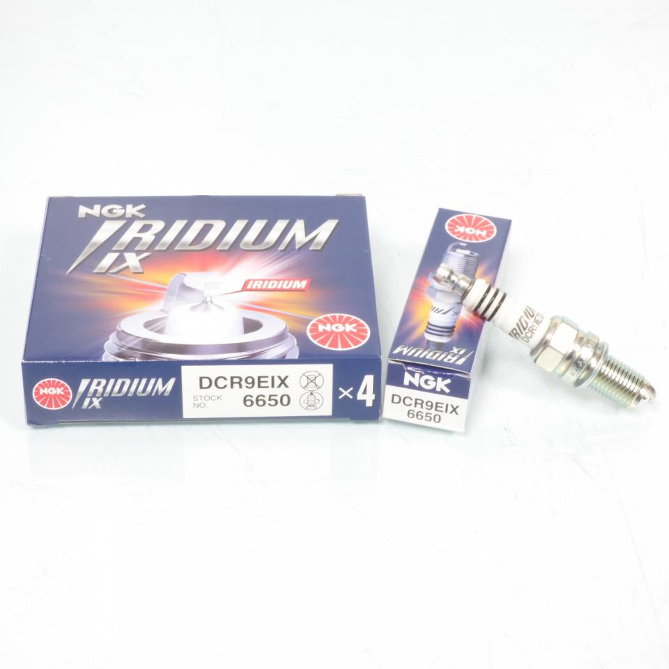 Bougie d'allumage NGK pour Moto Ducati 748 Dark 1995 à 2004 DCR9EIX / 6650 / Par 4 Neuf