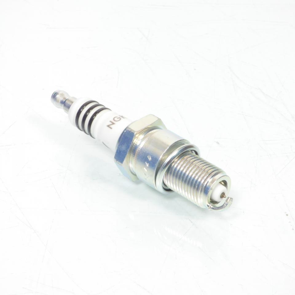 Bougie d'allumage NGK pour moto Kawasaki 80 AE BPR8EIX / 6684 / Par 4 Neuf