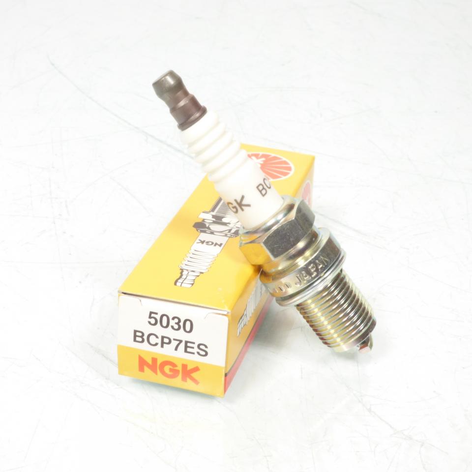 Bougie d'allumage NGK pour moto Beta 250 Techno Après 2012 BCP7ES Par 10 Neuf