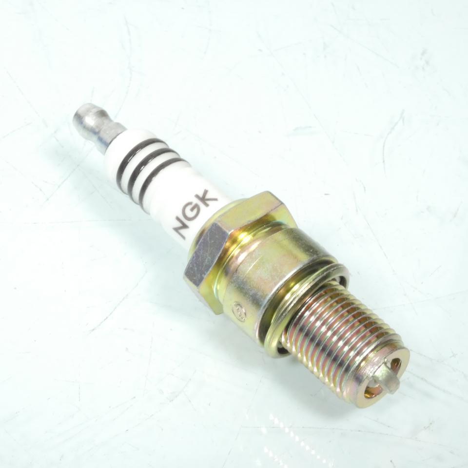 Bougie d'allumage NGK pour moto B10EVX / Par 4 Neuf