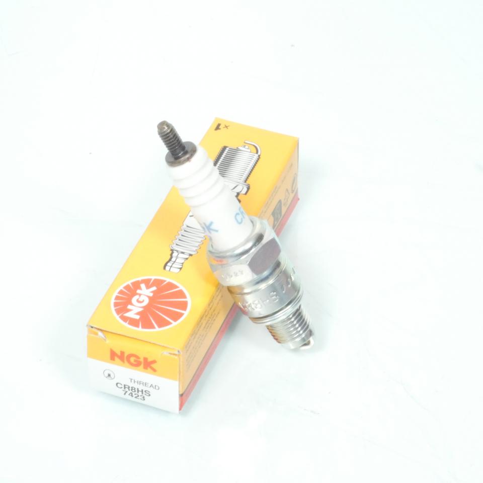 Bougie d'allumage NGK pour Moto Suzuki 400 GSX FW Après 1993 CR8HS / 98056-58716 Neuf