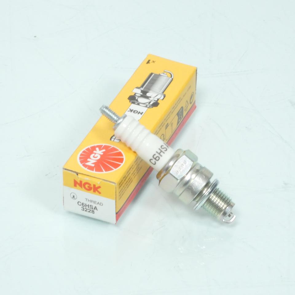 Bougie d'allumage NGK pour moto C6HSA / 3228 / Par 10 Neuf