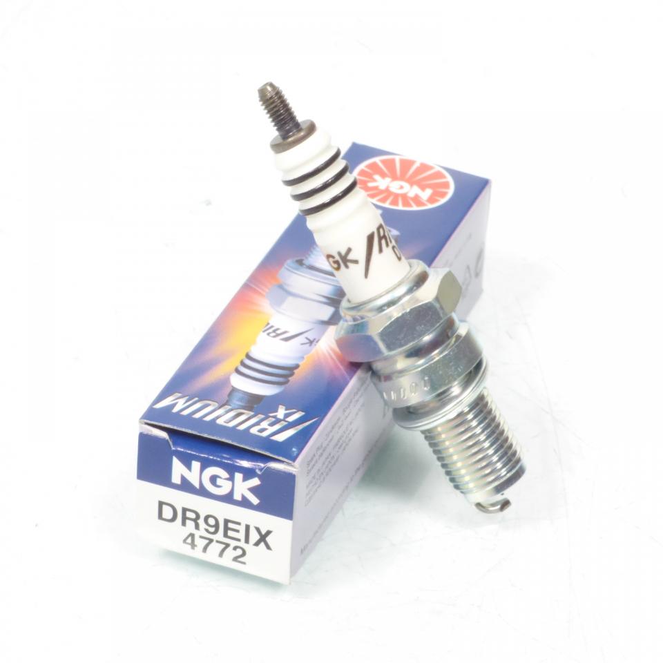 Bougie d'allumage NGK pour moto DR9EIX / 4772 / Par 4 Neuf
