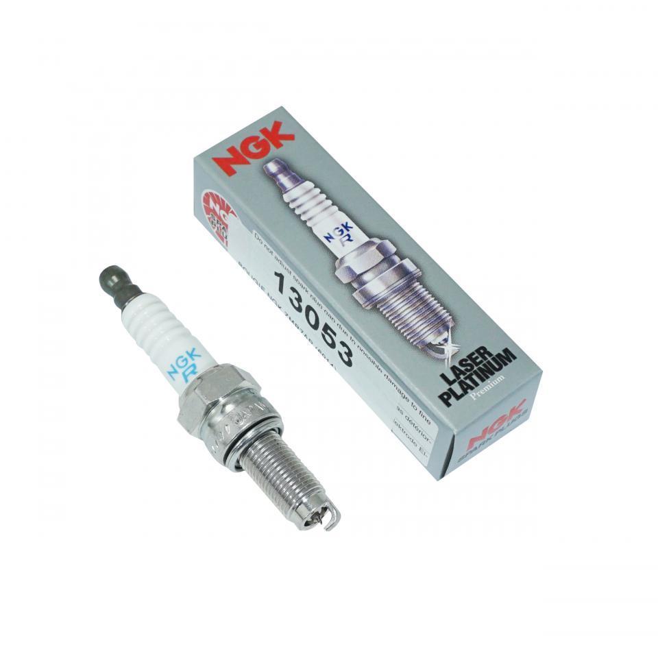 Bougie d'allumage NGK pour Auto Piaggio ZMR7AP / 6914 Neuf