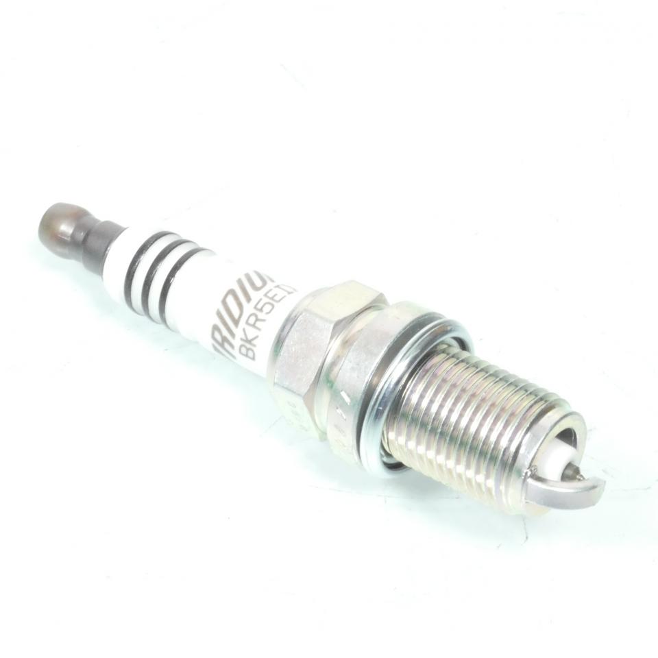 Bougie d'allumage NGK pour moto BKR5EIX / 6341 Neuf