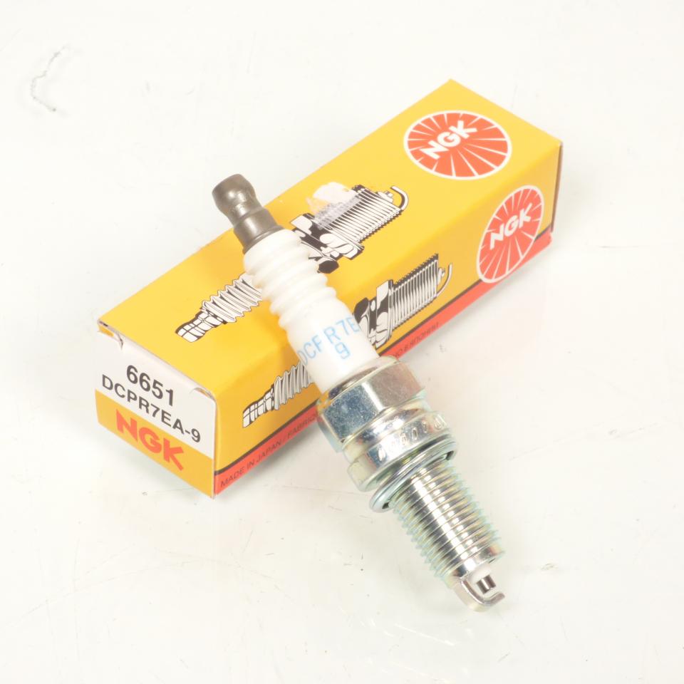 Bougie d'allumage NGK DCPR7EA-9 pour moto Harley Davidson 883 SPORTSTER LOW 6651