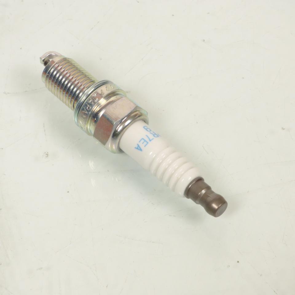 Bougie d'allumage NGK DCPR7EA-9 pour moto Harley Davidson 883 SPORTSTER LOW 6651