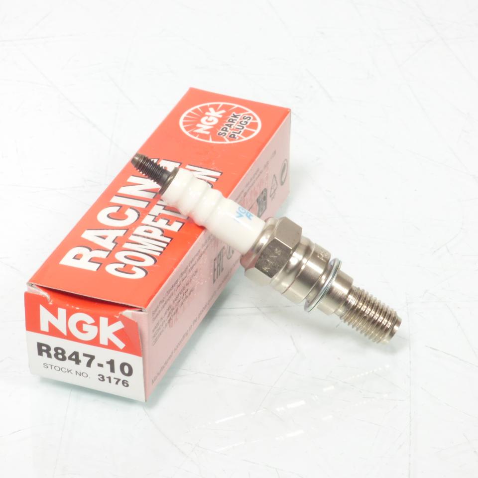Bougie d'allumage NGK pour moto R847-10 / 3176 Neuf