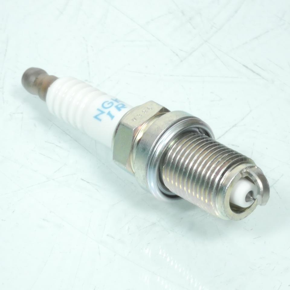 Bougie d'allumage NGK pour Moto Honda 450 CRF R 2002 à 2008 IFR8H11 / 5068 / Par 4 Neuf