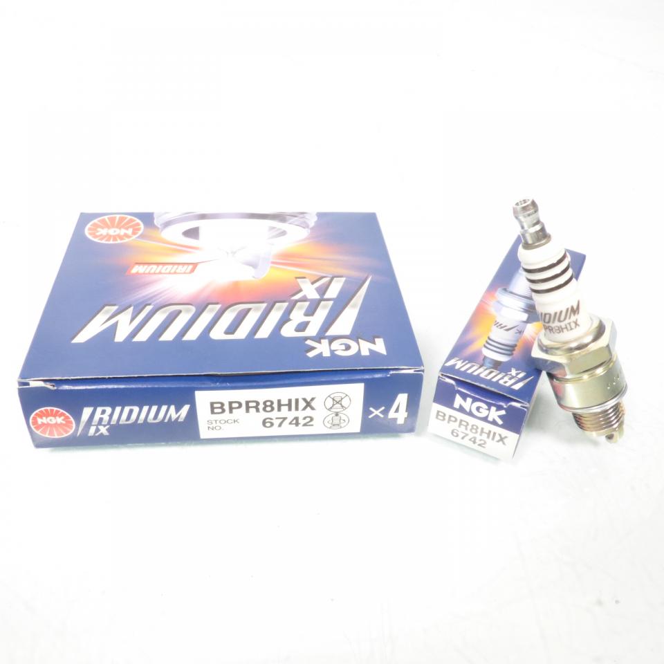 Bougie d'allumage NGK pour Scooter Aprilia 50 Habana 1999 à 2002 BPR8HIX / 6742 / Par 4 Neuf