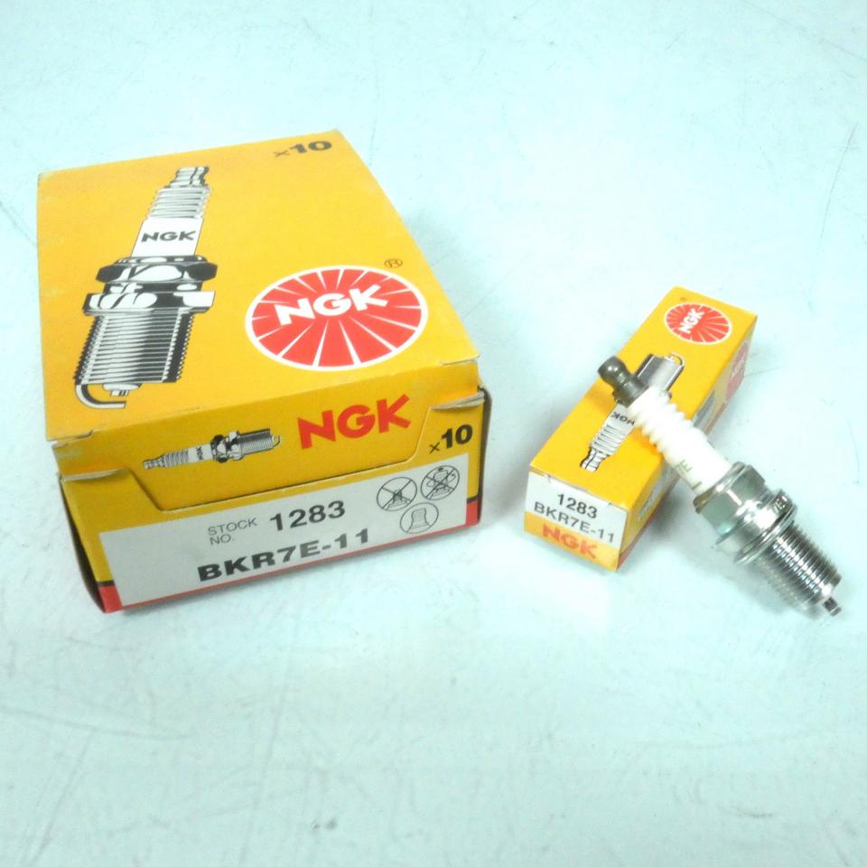 Bougie d'allumage NGK pour Deux Roues Honda Après 2012 BKR7E-11 / 1283 Neuf