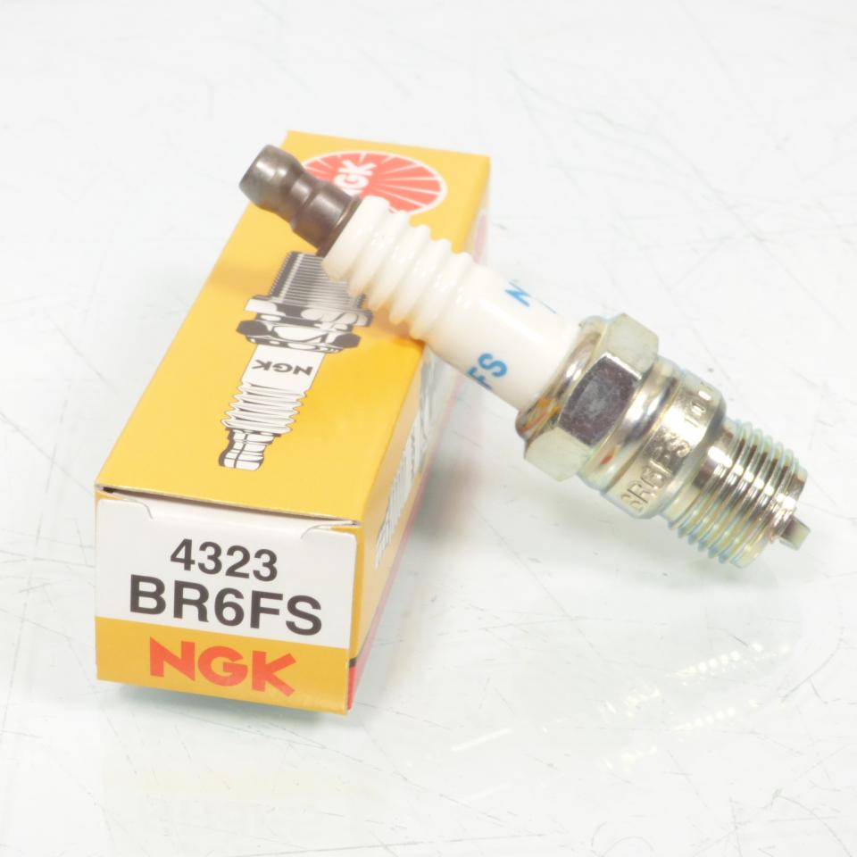 Bougie d'allumage NGK pour moto BR6FS / 4323 / Par 10 Neuf