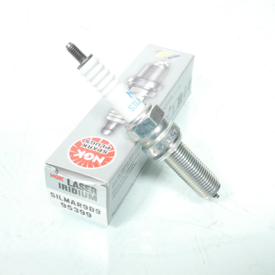 Bougie d'allumage NGK pour Moto Kawasaki 1000 Ninja H2 Après 2015 SILMAR9B9 / 95399 / 920700047 / Par 4 Neuf