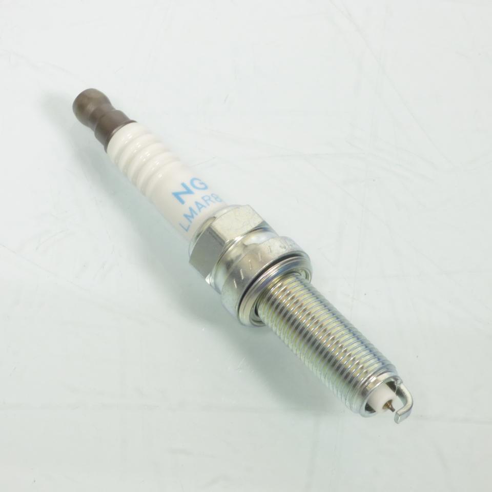 Bougie d'allumage NGK pour scooter Piaggio 150 Medley LMAR8EI-7 / 92499 Neuf