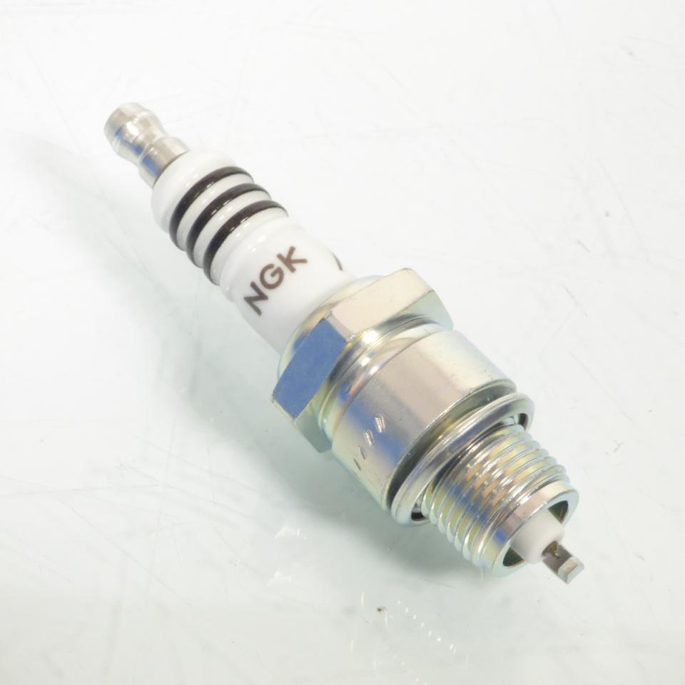 Bougie d'allumage NGK pour Moto INDIAN 1850 Dakota 4 Carburateur Après 2003 Neuf