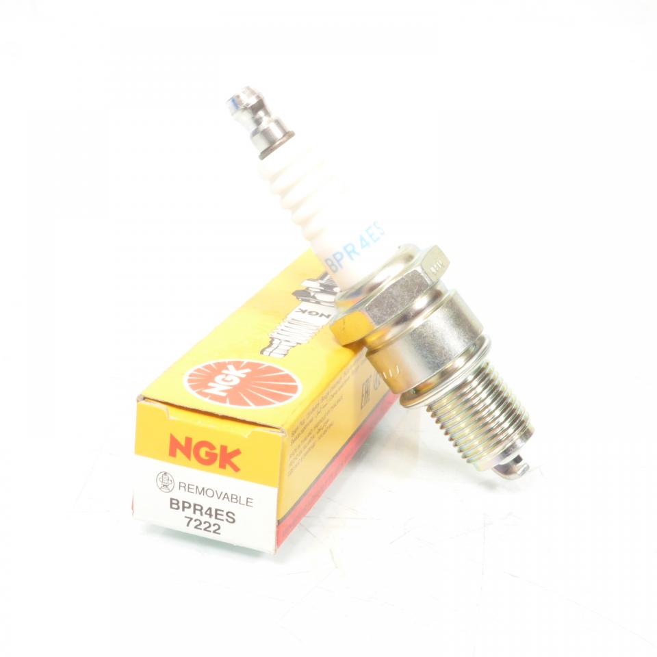 Bougie d'allumage NGK pour moto BPR4ES / 7222 Neuf