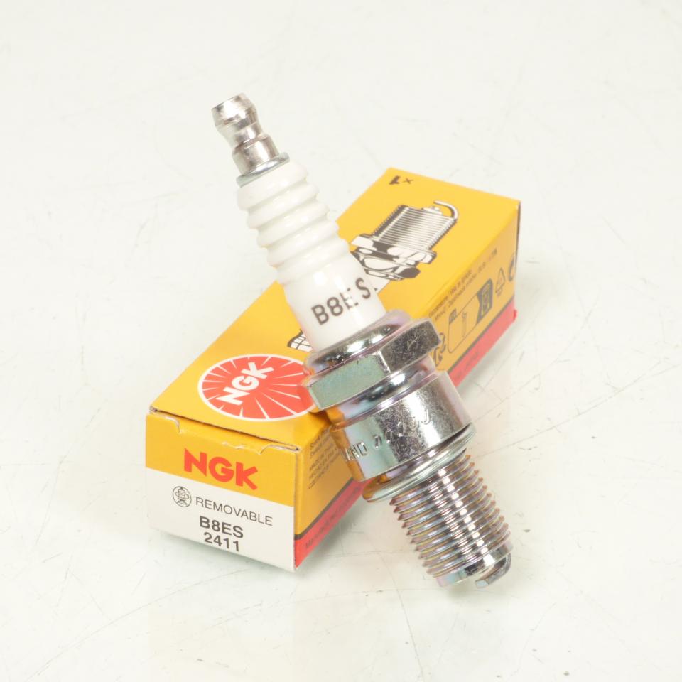 Bougie d'allumage NGK pour Moto Triumph 750 Trident 1991 à 1998 B8ES Neuf
