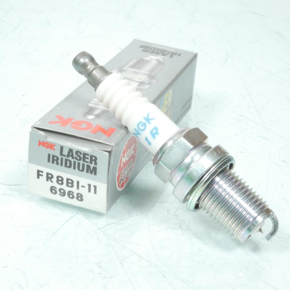 Bougie d'allumage NGK pour moto FR8BI-11 / 6968 Neuf