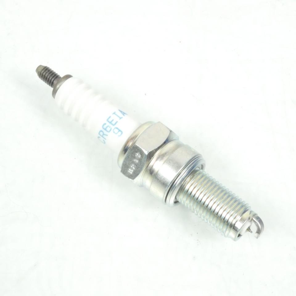 Bougie d'allumage NGK pour moto CR6EIA-9 / 7967 Neuf