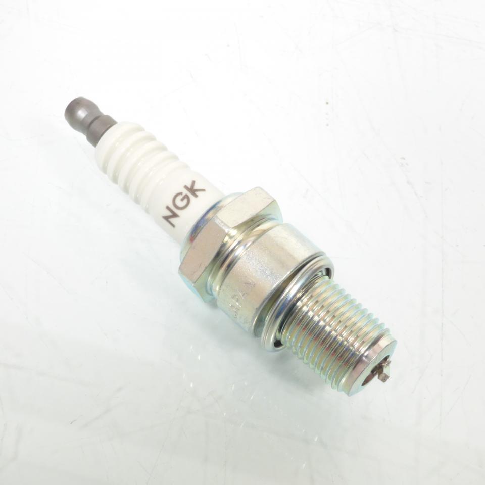 Bougie d'allumage NGK pour Moto Kawasaki 125 KX 1990 à 1994 R6254E-105 / 3949 / Par 4 Neuf