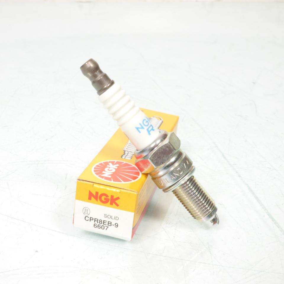 Bougie d'allumage NGK pour Moto Moto Guzzi 750 V7 Racer 2011 à 2016 Neuf