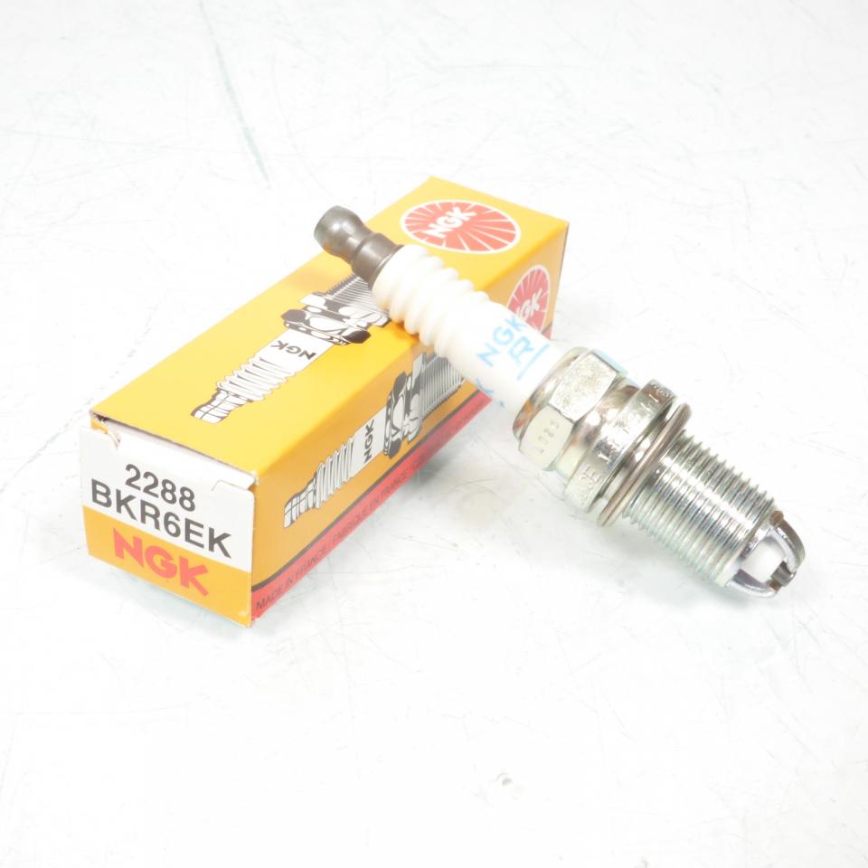 Bougie d'allumage NGK pour moto BMW 1100 R S 1998 à 2020 BKR6EK / 2288 / Par 10 Neuf
