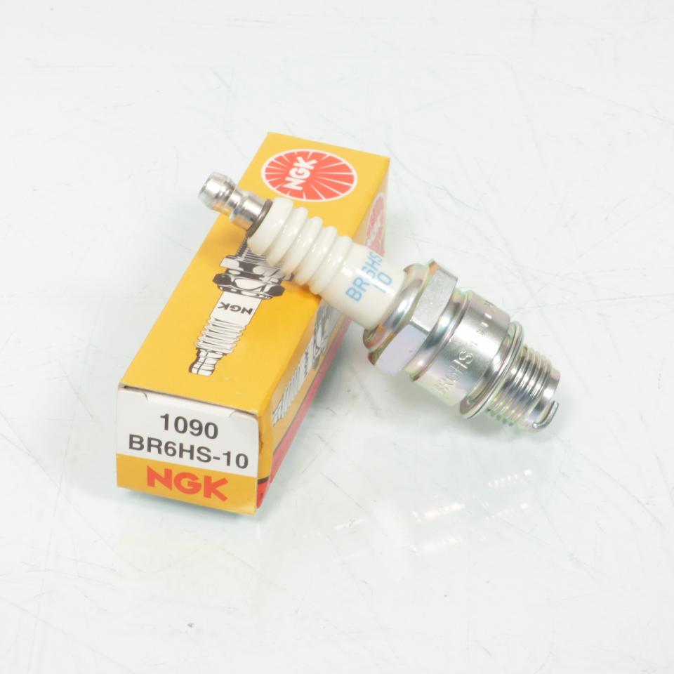 Bougie d'allumage NGK pour moto BR6HS-10 / 1090 Neuf