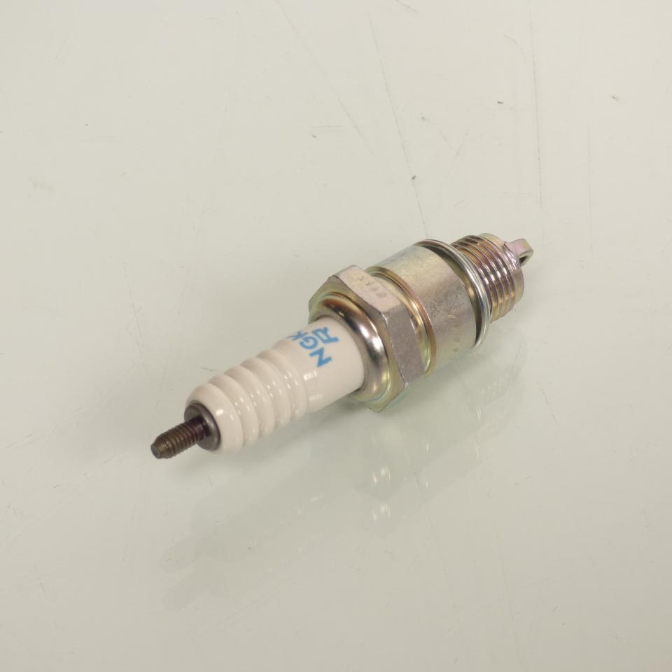 Bougie d'allumage NGK pour Scooter Sachs 50 Eagle Après 2009 Neuf