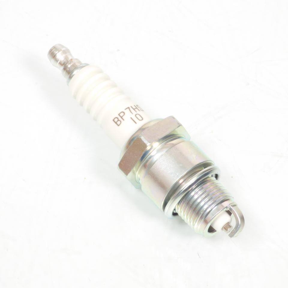 Bougie d'allumage NGK pour Yamaha 50 Beluga BP7HS-10 / 7829 / par 10 Neuf