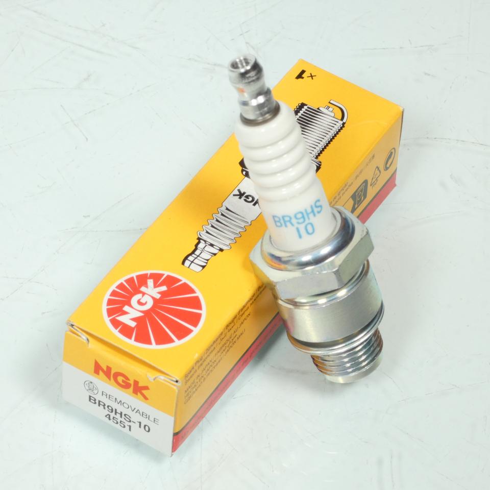 Bougie d'allumage NGK pour moto BR9HS-10 / 4551 Neuf